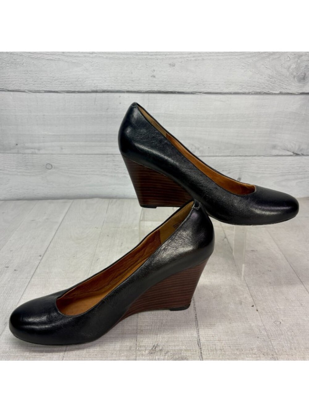 Clarks Leather Wedge Pumps Womens 8.5 M Black Comfort Office Work Career Shoes - Picture 2 of 11